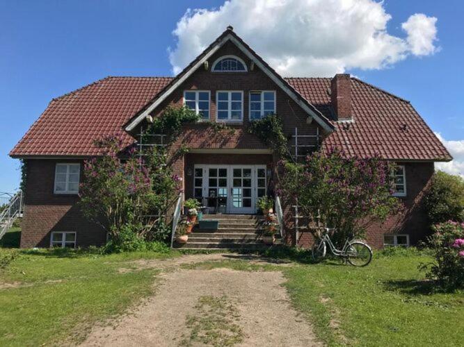 Cosy Apartment In Semlow Germany With Garden Екстер'єр фото