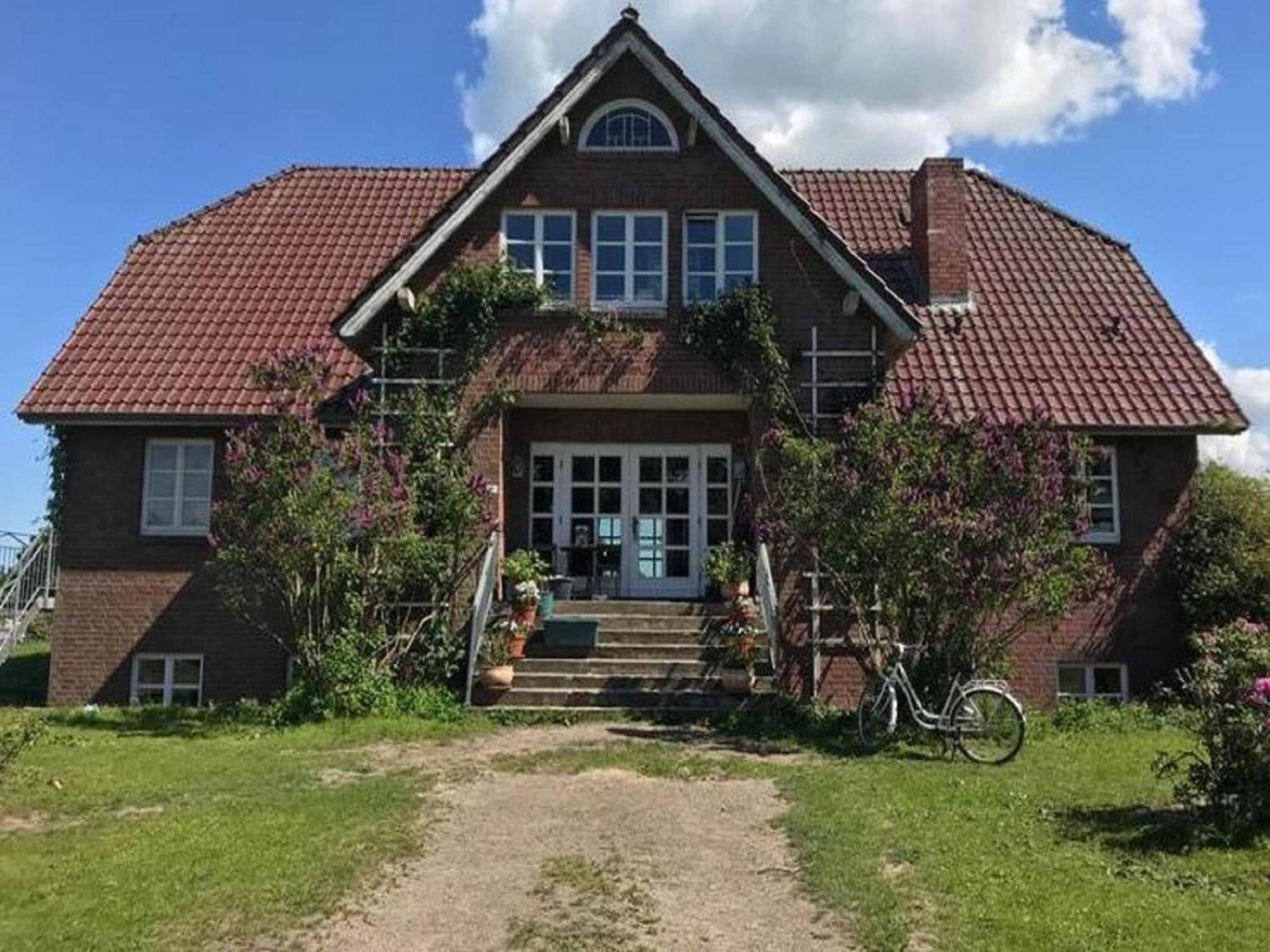 Cosy Apartment In Semlow Germany With Garden Екстер'єр фото